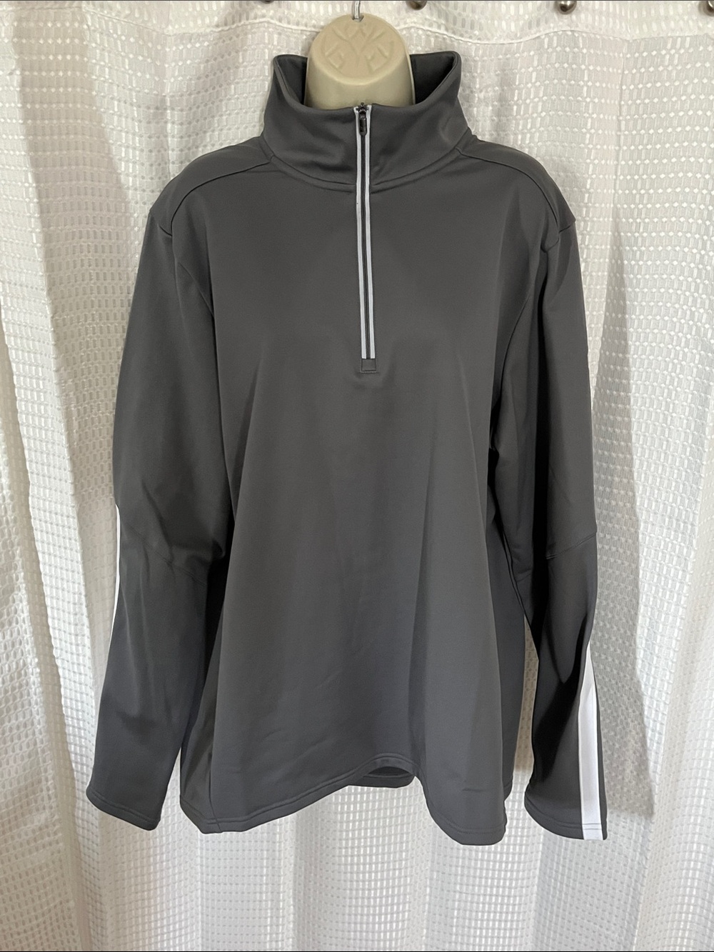 NWT Under Armour Women’s 2XL Gray 1/4 Zip Pullover Loose Fit Athletic Top - Picture 3 of 13